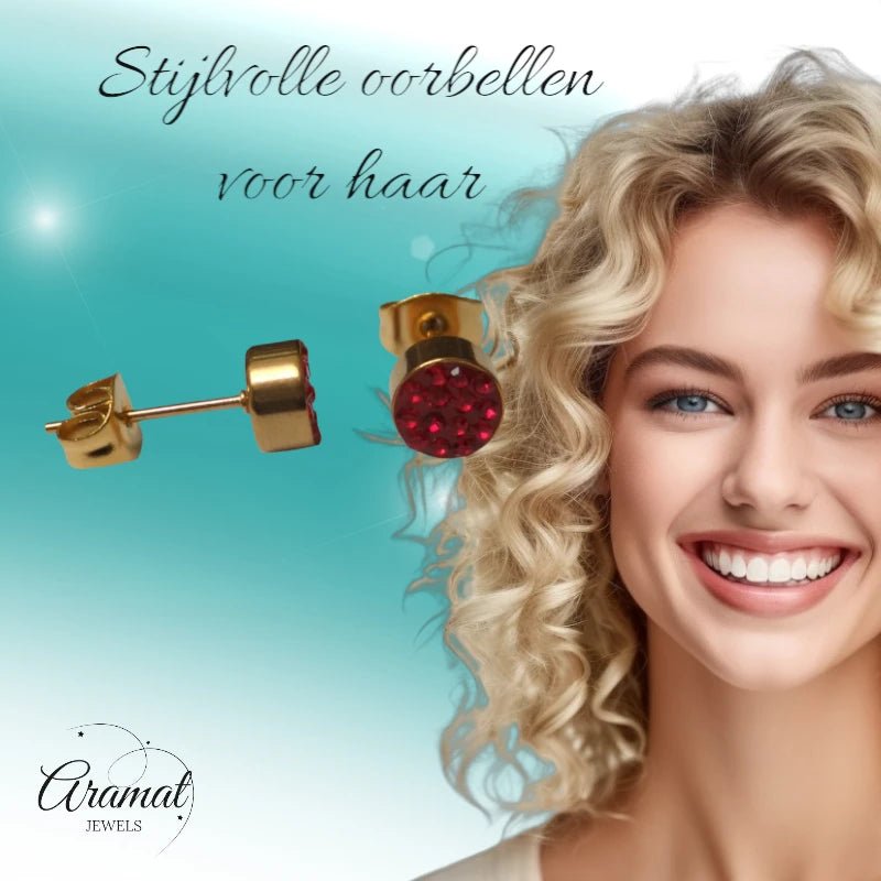 Rode kristallen oorstekers 6 mm – goudkleurig - oor3103 - Oorbellen kopen# - 6mm - alles - cadeau