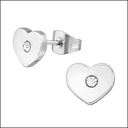 Hartvormige oorbellen van roestvrij staal met een kristallen kern.