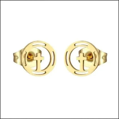 Een paar gouden oorbellen