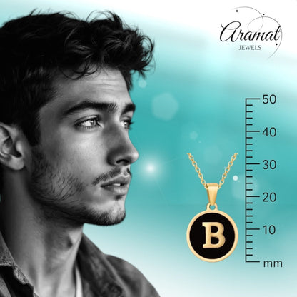 Stalen letter Ketting in goudkleur met zwart - Aramat Jewels - Halskettingen - cadeautip