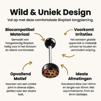 Een set van vier zwarte en bruine oorstekers met luipaardprint