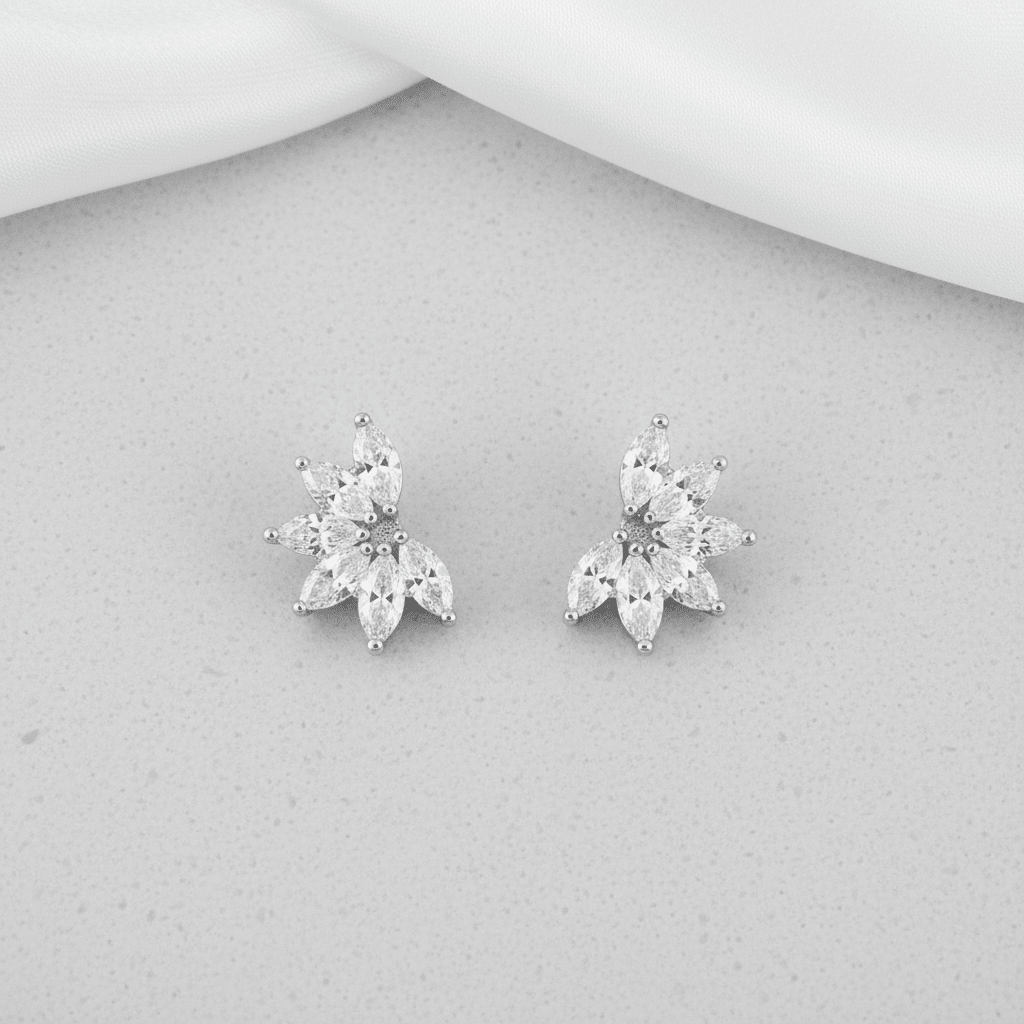 Stalen Zirkonia Waaiertjes Oorbellen 10mm Schroefsluiting - Aramat Jewels - Oorbellen - cadeautip