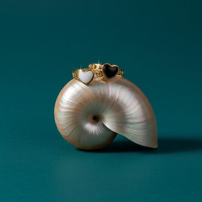 Verstelbare RVS Ring met Emaille Hartje - Goudkleur (8 mm) - Aramat Jewels - Ringen - cadeautip