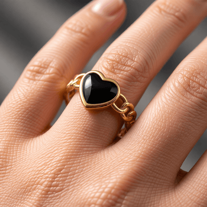 Verstelbare RVS Ring met Emaille Hartje - Goudkleur (8 mm) - Aramat Jewels - Ringen - cadeautip