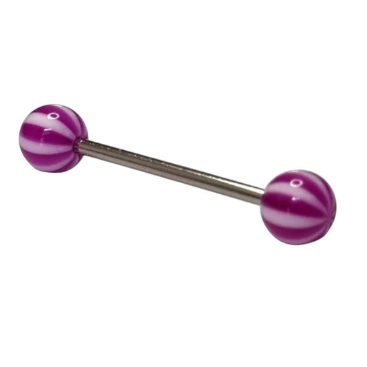 Een paar paarse glazen bollen op een witte achtergrond