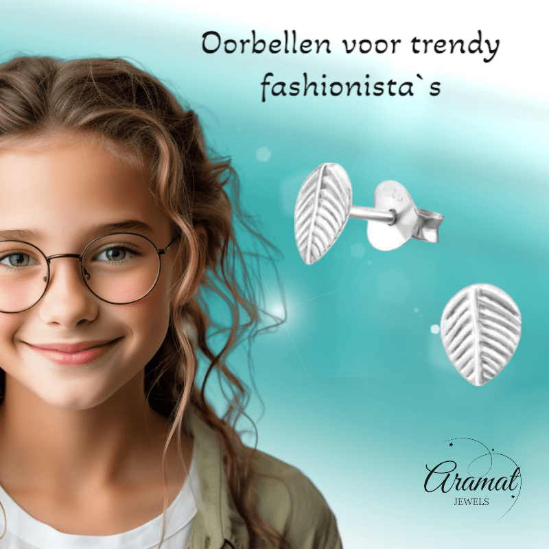 Zilveren Blaadje Oorbellen Antieklook – 7x5mm - Aramat Jewels - Oorbellen - cadeautip