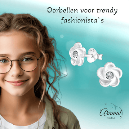 Zilveren bloem oorstekers lila kristal 7mm - Aramat Jewels - Oorbellen - cadeautip