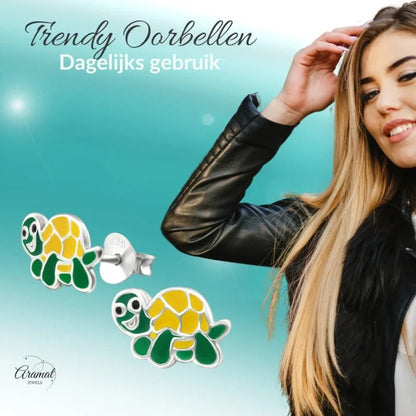 Schildpadvormige oorbellen.