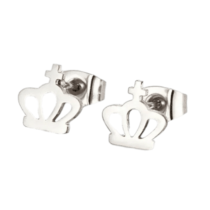 Zilveren kroonvormige oorbellen.