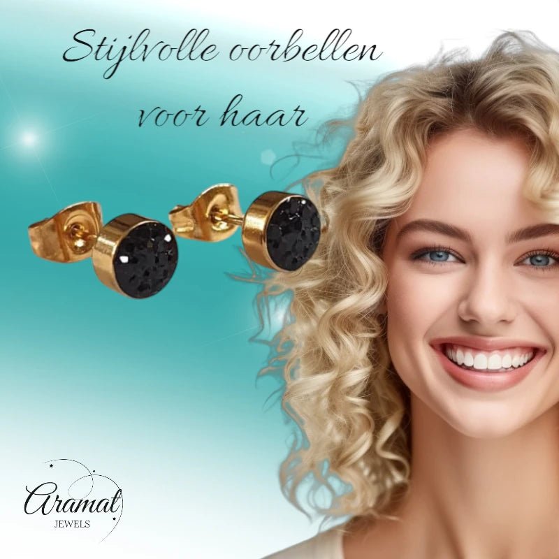 Zwarte kristallen oorstekers 6 mm – goudkleurig - oor3097 - Oorbellen kopen# - 6mm - alles - cadeau
