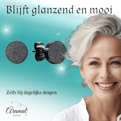Zwarte RVS Oorstekers Mat 7mm Sandblasted - Aramat Jewels - Oorbellen - cadeautip