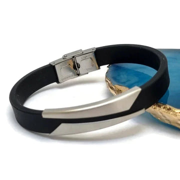 Armbanden | Siliconen Armband Streep Met Rvs Accenten 21cm