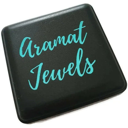 Aramat Jewels packaging for 8mm Helix Piercing Vierkant Roze Zirkonia
