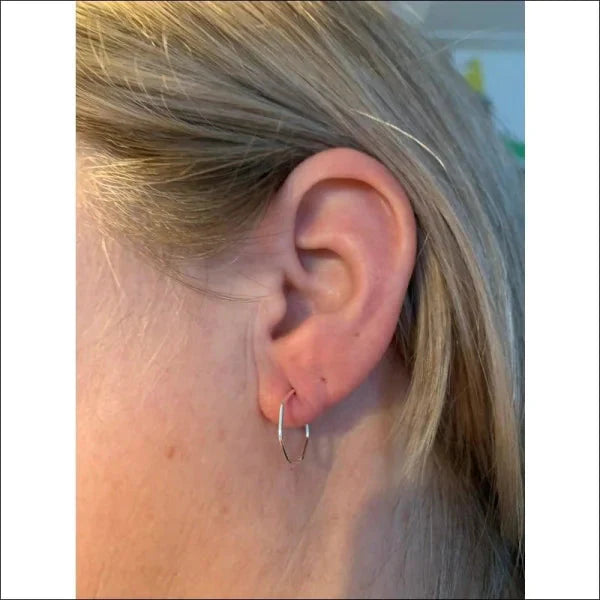Geometrische Oorringetjes Zeshoek Zilver 14x0.8mm 925 Zilver 0.8mm 14mm 8720157043362 alles Aramat Jewels dames elf925 Geen edelsteen Geen hanger Geen_Parel Geen_steen geometrisch kinderen nakijken oor4548-39123 oorbellen oormodel Oorringen oorringetjes plastick rond silver unisex Volwassenen zeshoek zilver Zonder_hanger